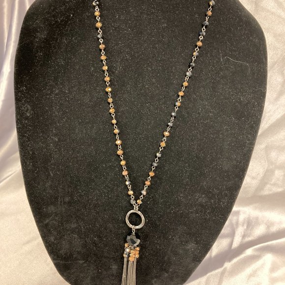 Joan Rivers Set: Tassle Necklace, Double Strand Necklace, 4 Stretch Bracelets - Picture 4 of 6